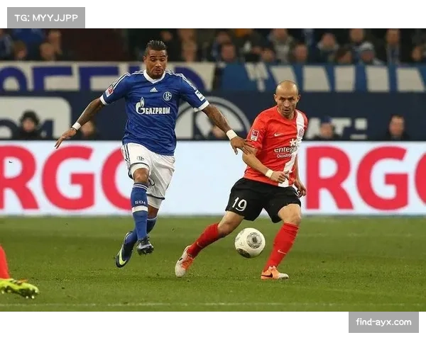 帕德博恩客场遗憾落败 最后时刻失球痛失好局